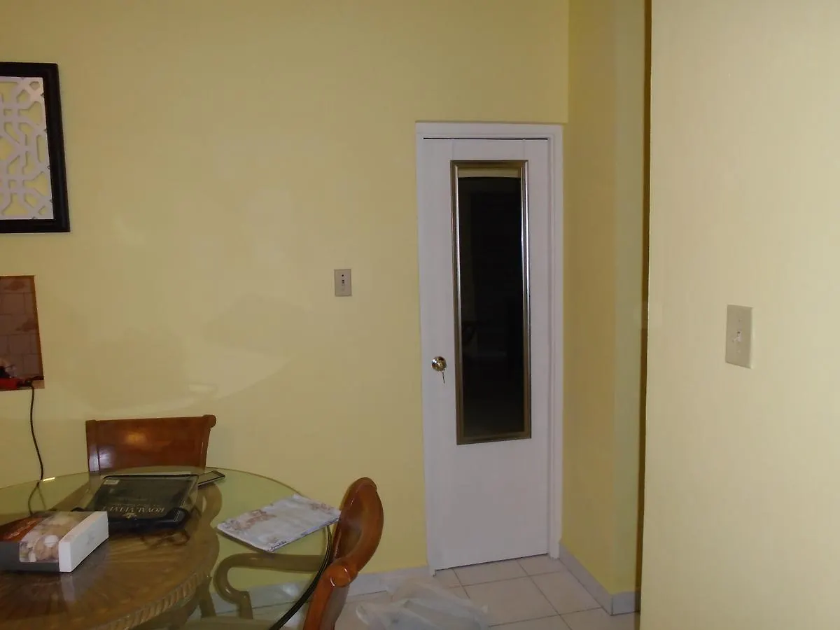 Crystal Towers Apartment Saint Andrew